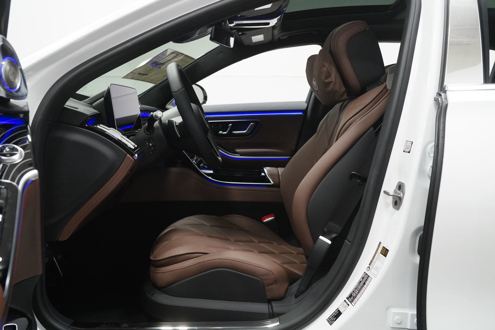 New 2026 Mercedes-Benz Maybach S 580 4MATIC image 2