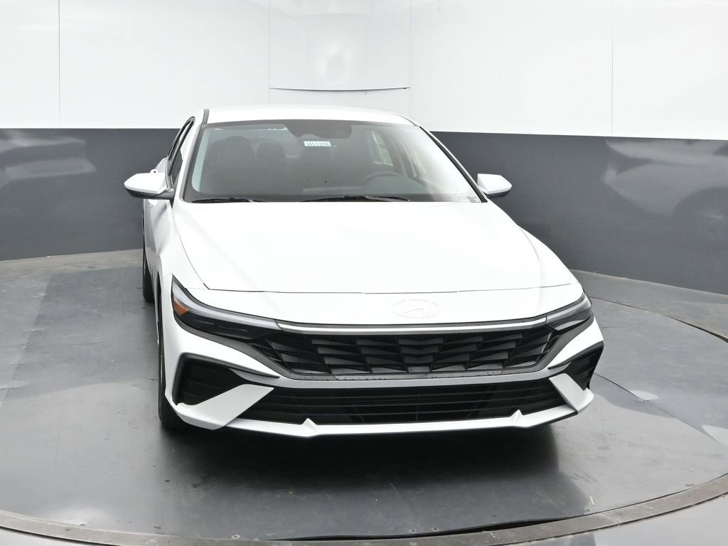New 2026 Hyundai Elantra SE image 8