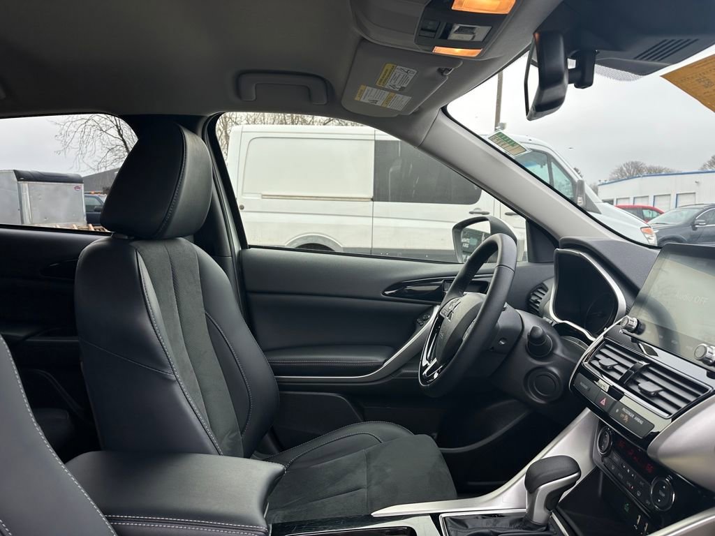 Used 2025 Mitsubishi Eclipse Cross SE image 19
