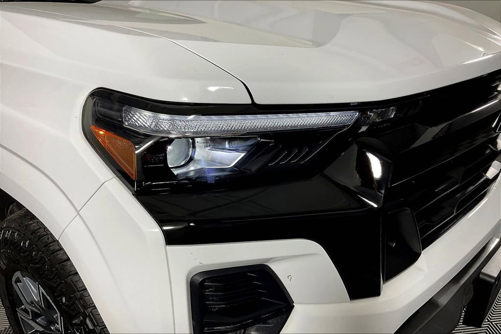 Used 2025 Chevrolet Colorado Z71 image 40