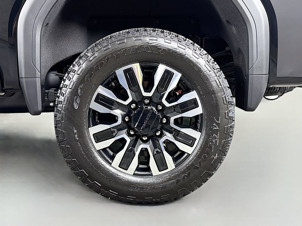 New 2026 GMC Sierra 3500 Denali Ultimate AWD/4WD image 32