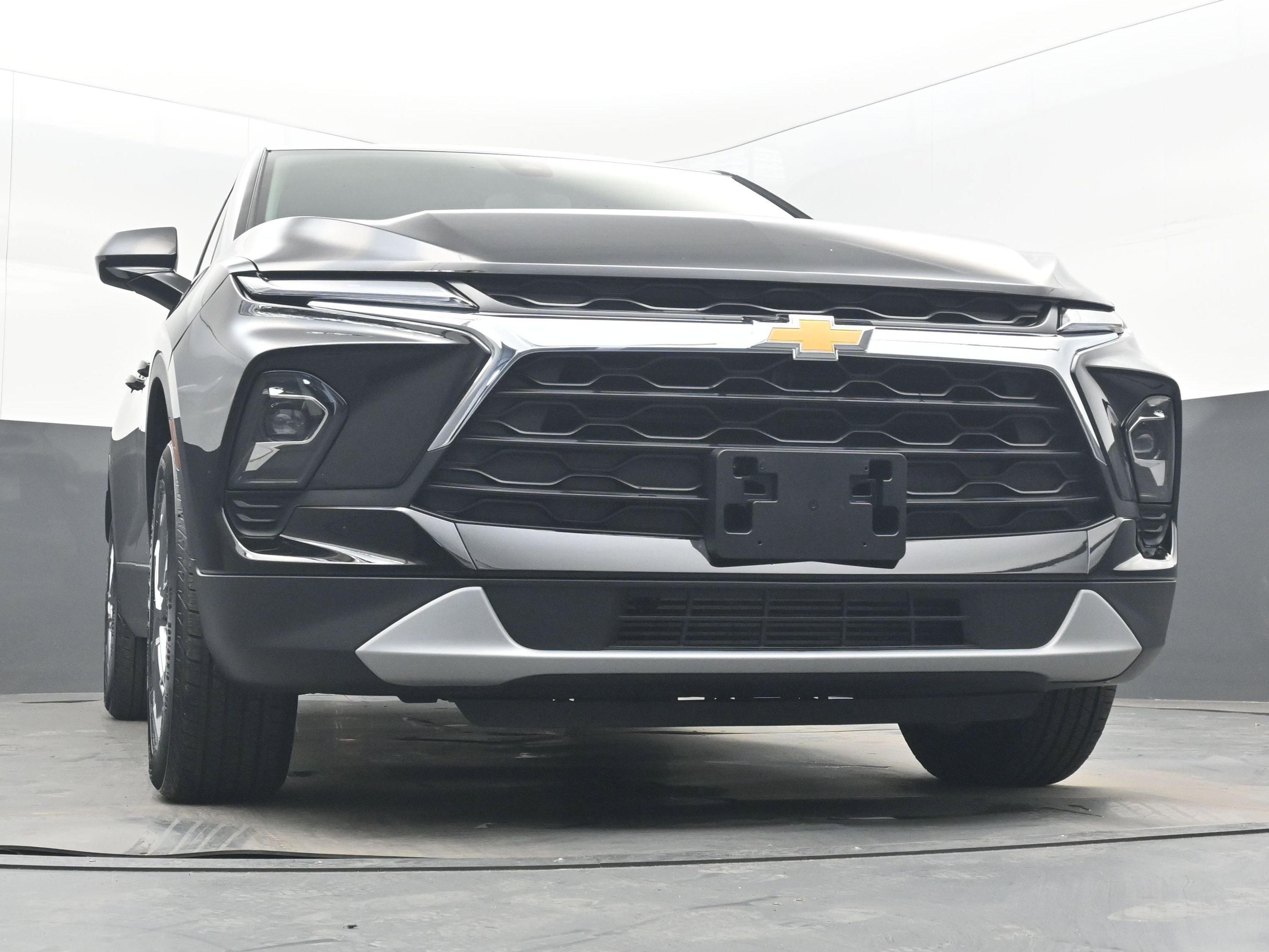 Used 2025 Chevrolet Blazer LT FWD image 27