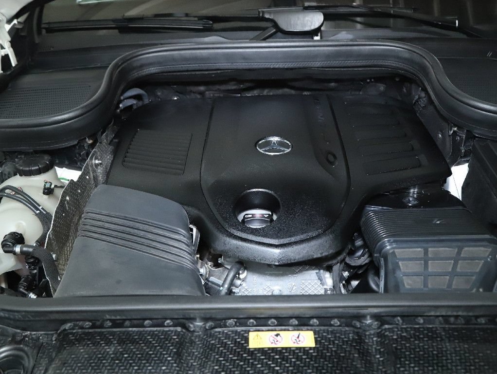 Used 2023 Mercedes-Benz GLS 450 4MATIC image 39