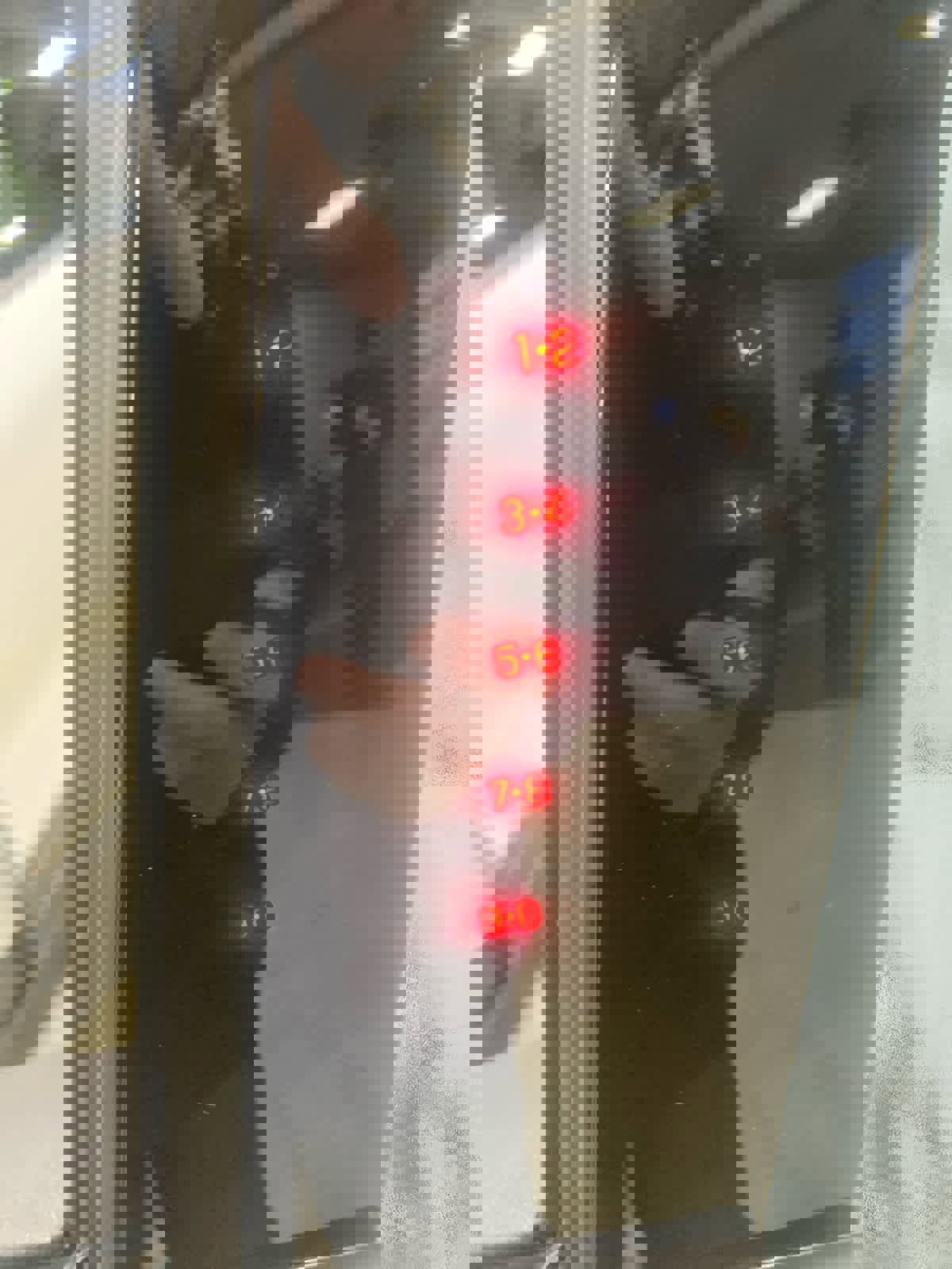 Used 2021 Ford Escape SE w/ SE Sport Appearance Package image 20