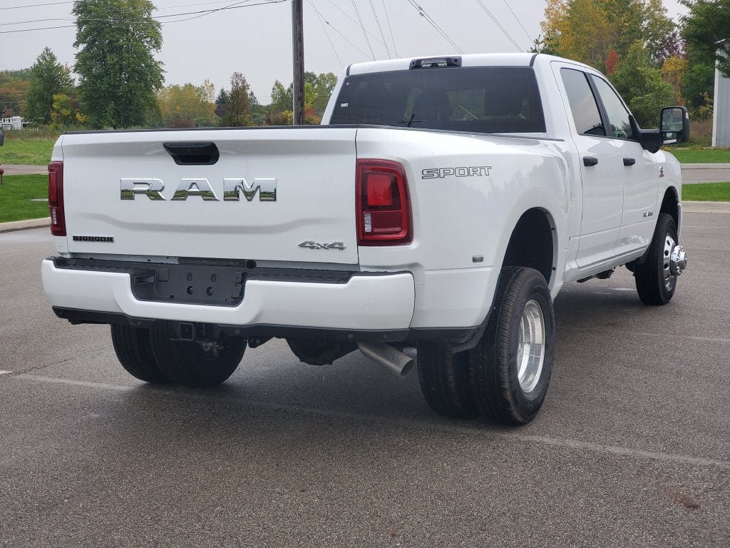 New 2027 RAM 3500 Big Horn AWD/4WD image 4