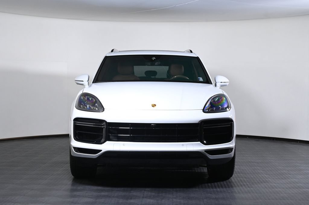 Certified 2023 Porsche Cayenne Turbo S AWD/4WD image 10