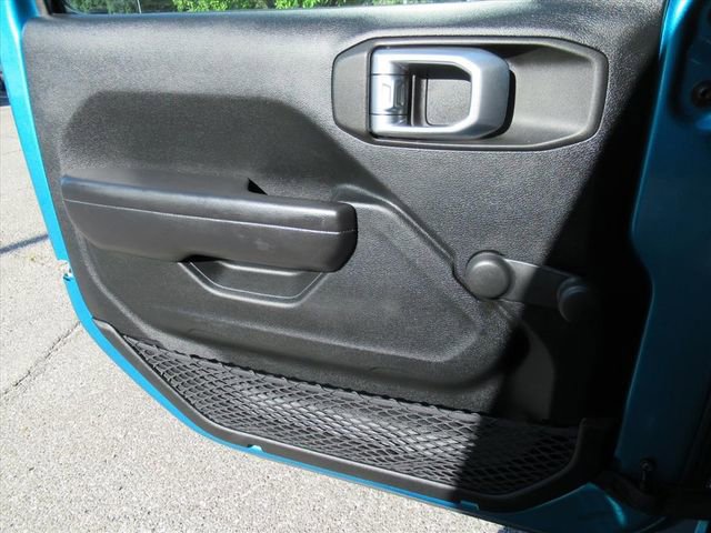 Used 2020 Jeep Wrangler Sport image 17