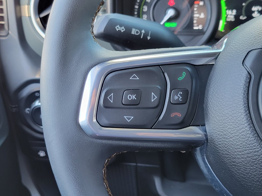 Used 2024 Jeep Wrangler High Altitude AWD/4WD image 5