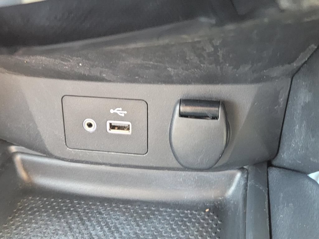Used 2019 Nissan Rogue S AWD/4WD image 26