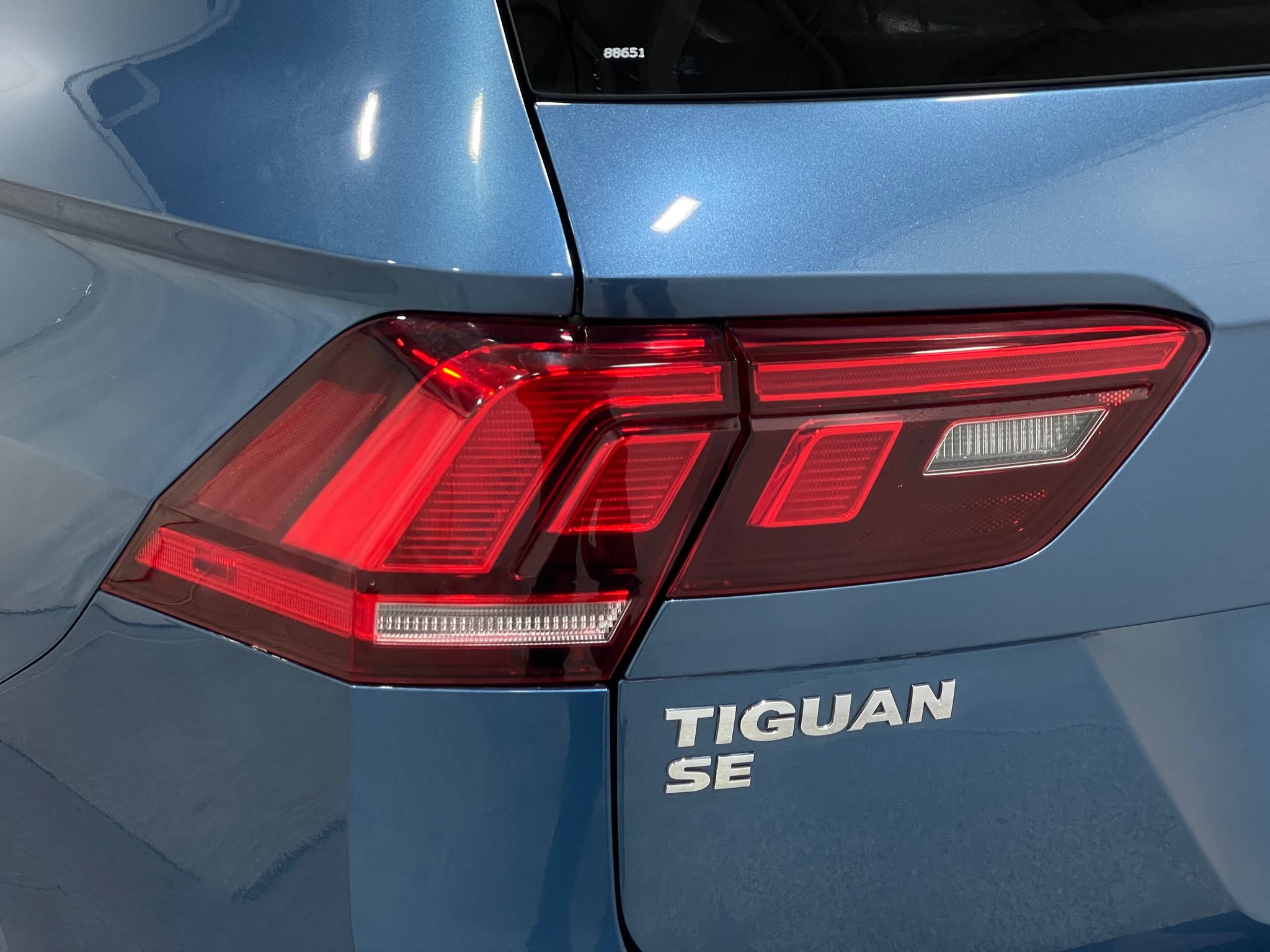 Used 2019 Volkswagen Tiguan SEL AWD/4WD image 33