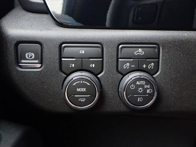 New 2026 Chevrolet Silverado 2500 LT w/ Leather Package AWD/4WD image 23