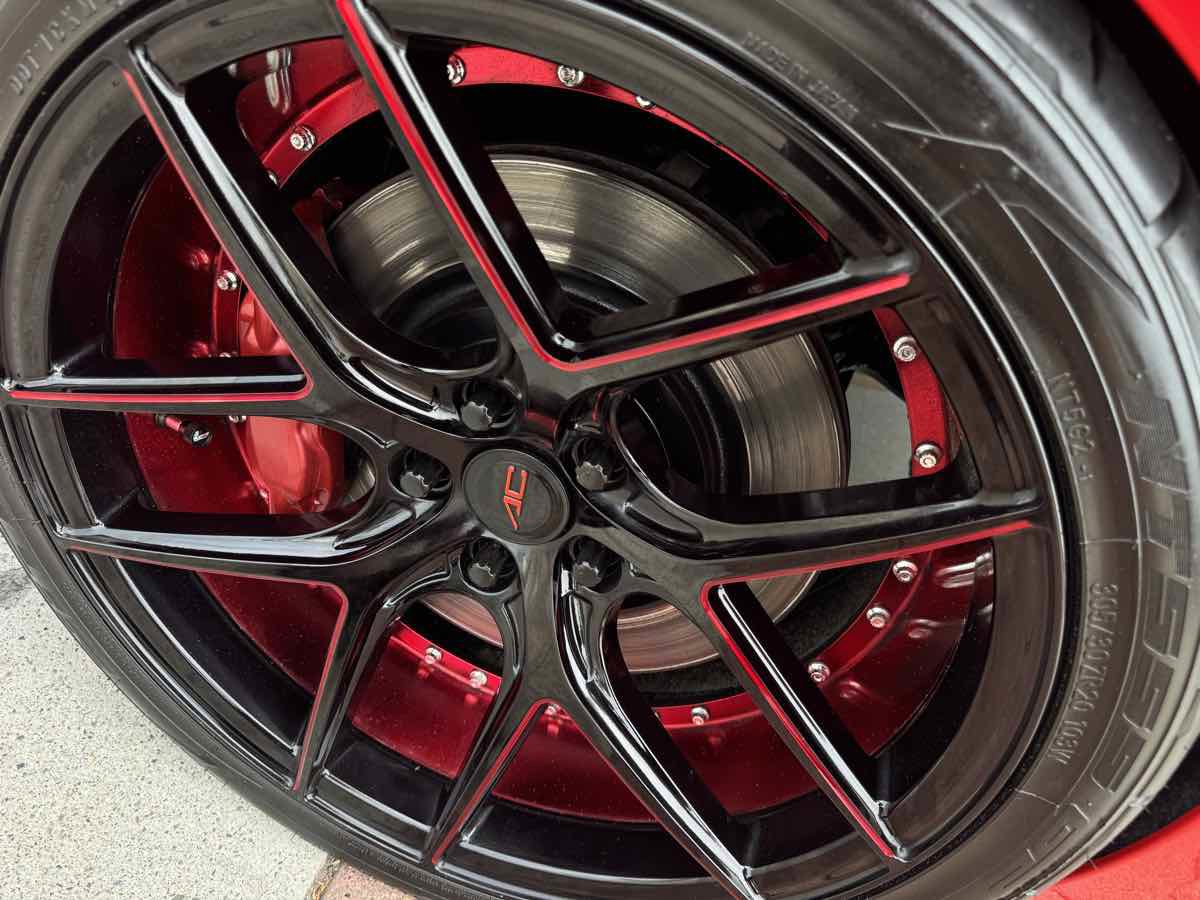 Used 2019 Cadillac CTS V w/ Carbon Fiber Package RWD image 31