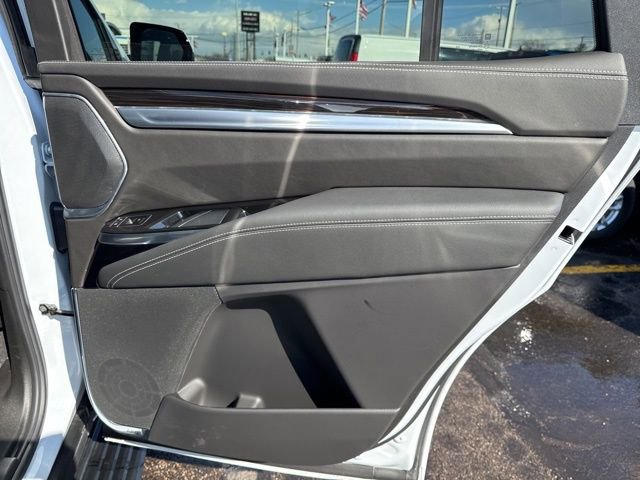 Certified 2026 Cadillac Escalade Luxury w/ LPO, Radiant Package image 24