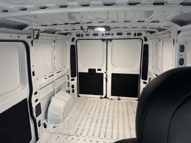 Used 2025 RAM ProMaster 2500 w/ Convenience Group FWD image 20