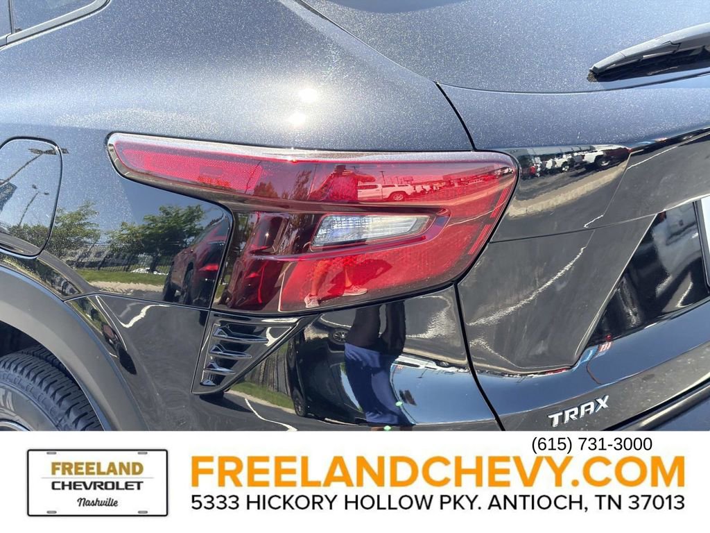 Used 2024 Chevrolet Trax ACTIV w/ Driver Confidence Package FWD image 12