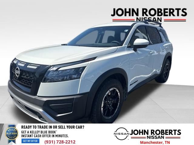 Used 2025 Nissan Pathfinder Rock Creek image 3