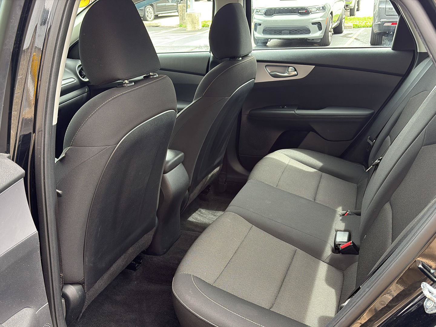 Used 2024 Kia Forte LXS FWD image 27
