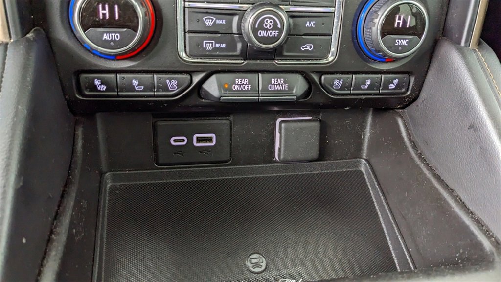 Used 2021 Chevrolet Tahoe High Country w/ Premium Package image 32