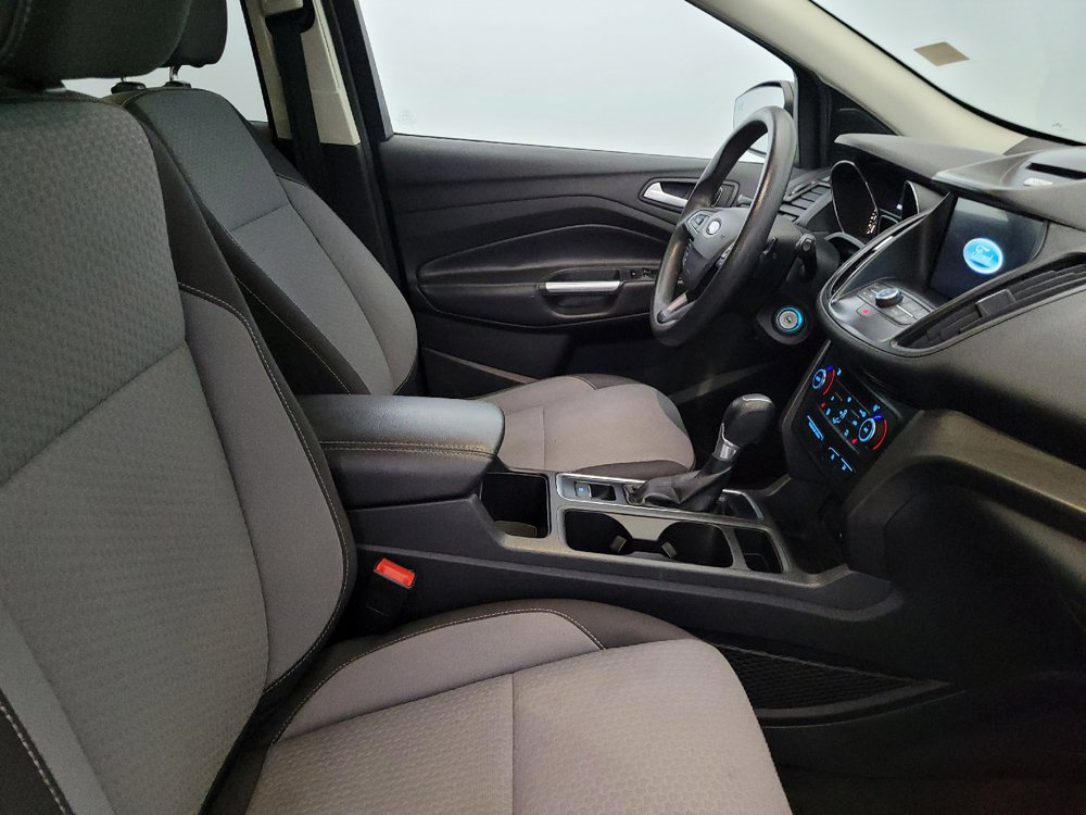 Used 2017 Ford Escape SE w/ Equipment Group 201A FWD image 21