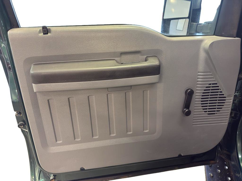 Used 2011 Ford F350 XL w/ Skid Plate Pkg image 15