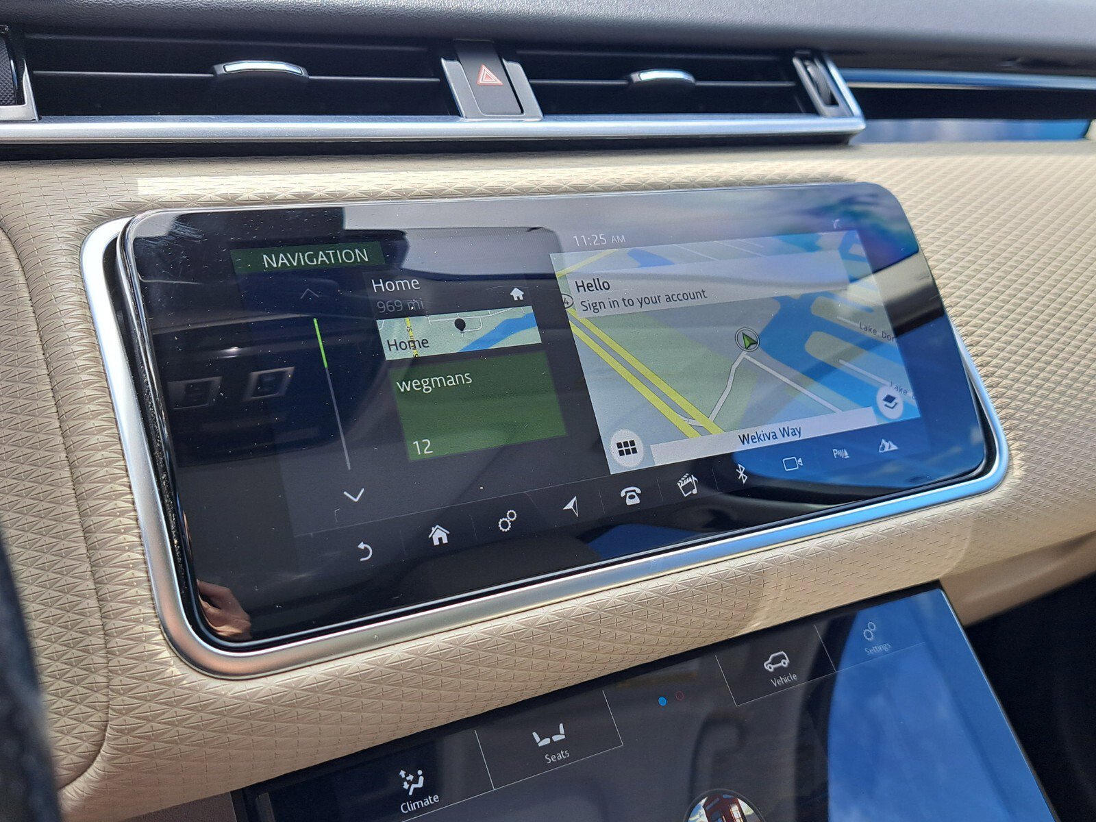 Used 2018 Land Rover Range Rover Velar S image 17