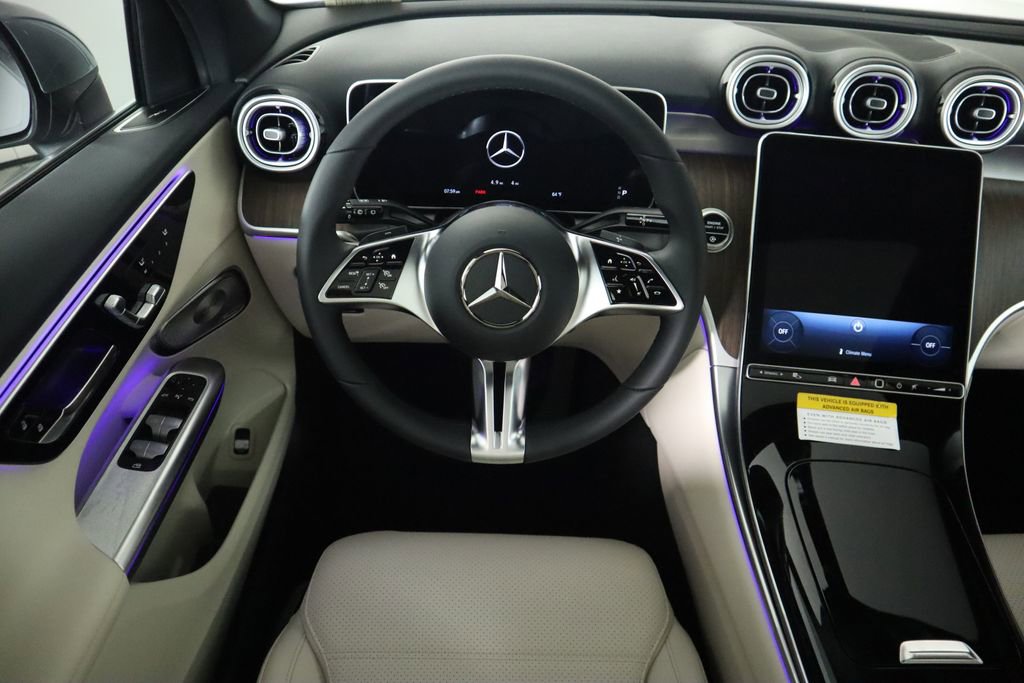 Certified 2025 Mercedes-Benz GLC 300 image 10