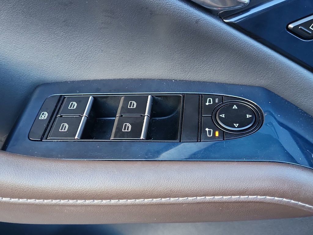 Used 2020 MAZDA CX-30 Premium image 11