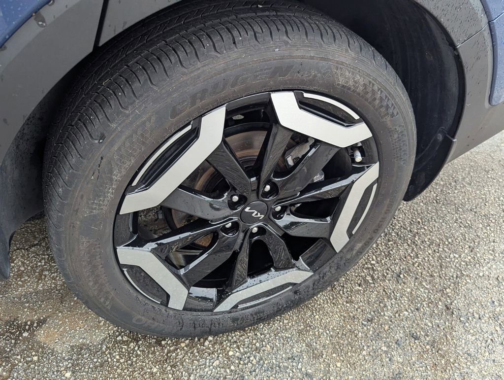 Used 2024 Kia Telluride S w/ S Sunroof Package FWD image 14