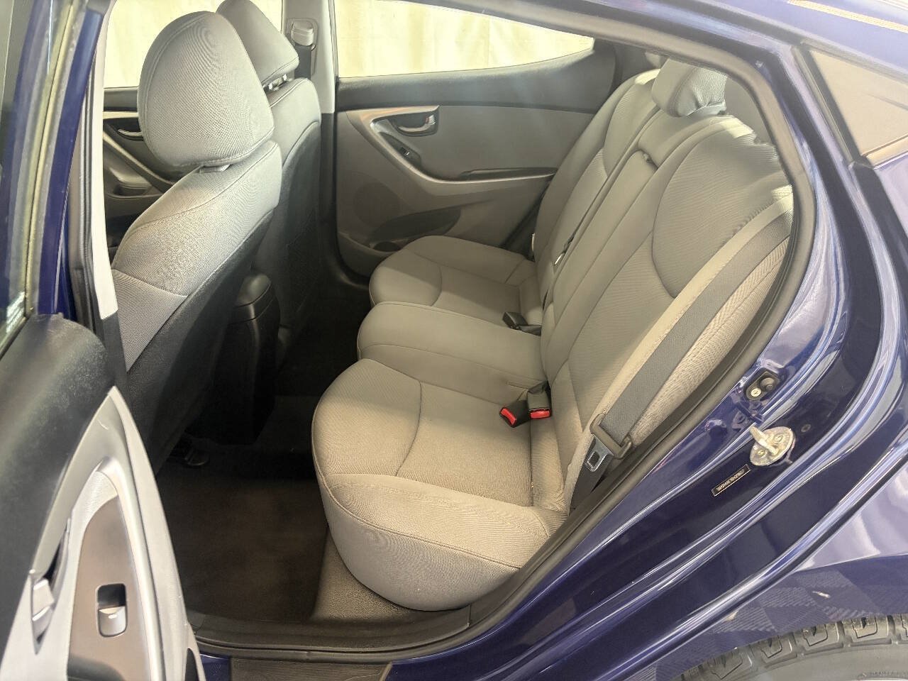 Used 2011 Hyundai Elantra GLS FWD image 19