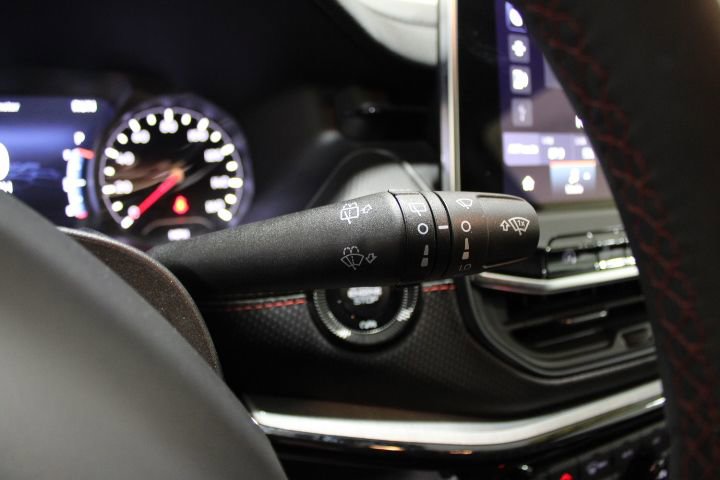 Used 2022 Jeep Compass Trailhawk image 39