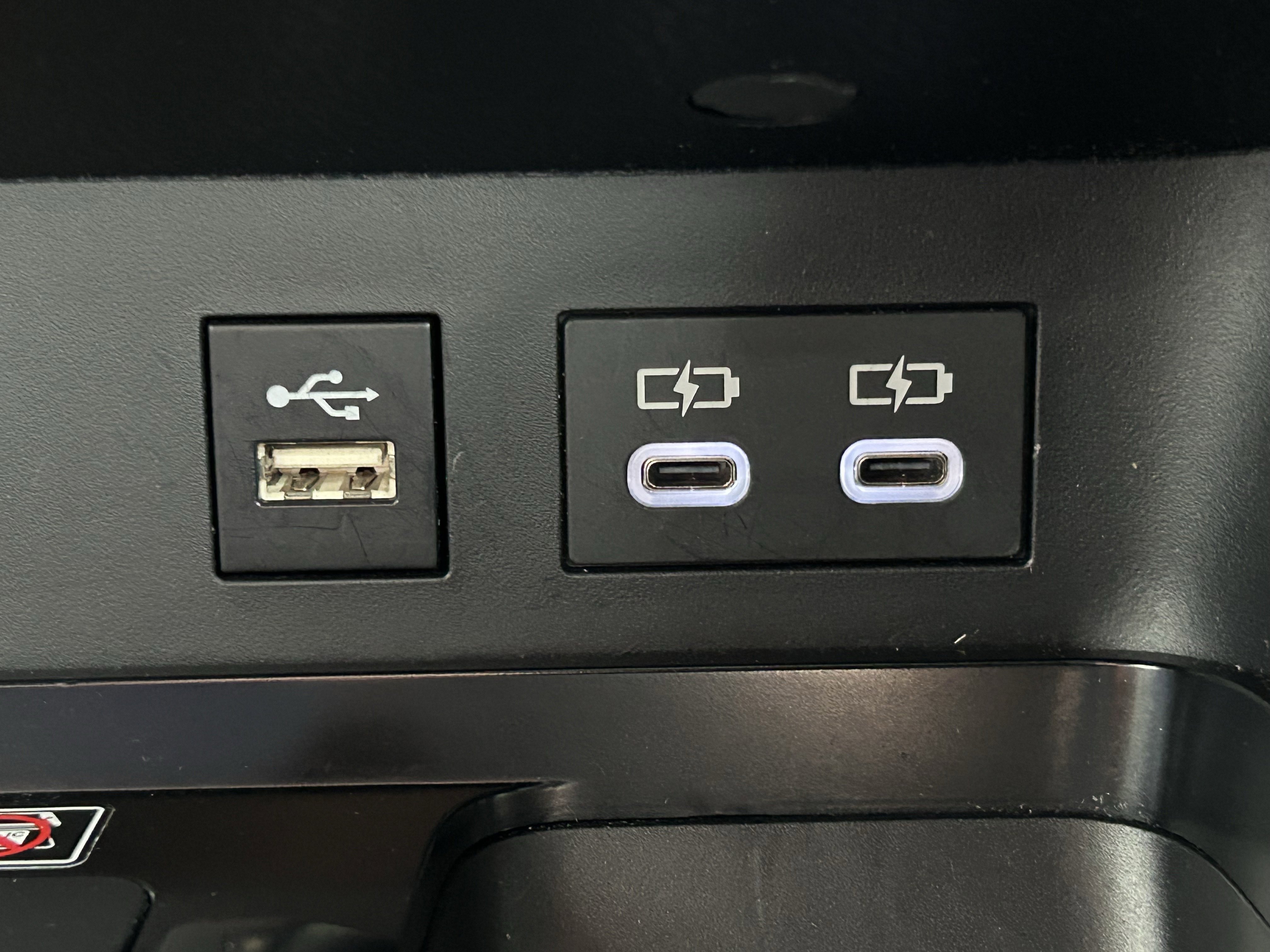 Certified 2025 Toyota Camry SE FWD image 30