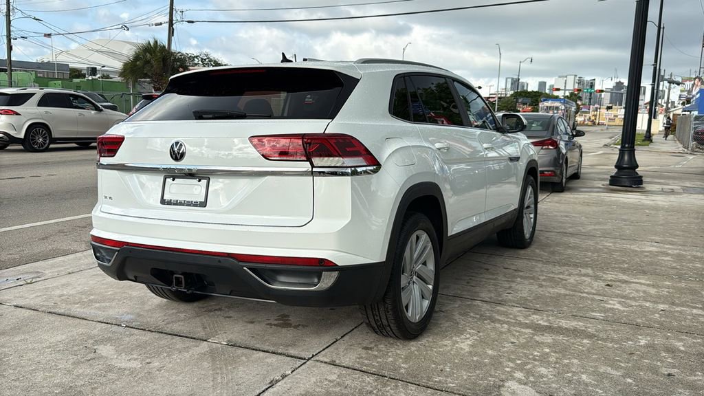 Used 2021 Volkswagen Atlas Cross Sport SE w/ V6 Towing Package FWD image 15