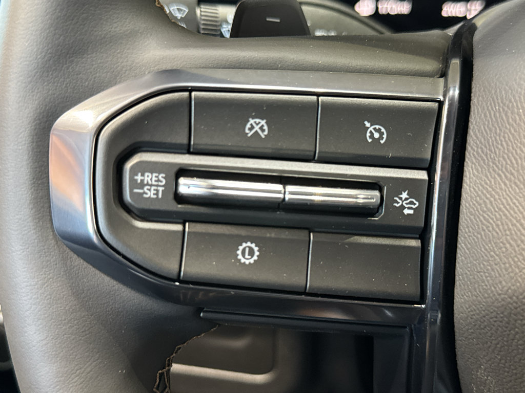 New 2026 GMC Yukon AT4 w/ AT4 Premium Package AWD/4WD image 27