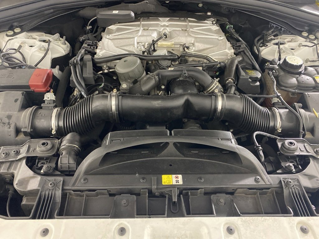 Used 2021 Jaguar F-PACE SVR image 36