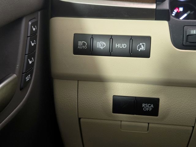 Used 2016 Lexus LX 570 4WD w/ Luxury Package image 26