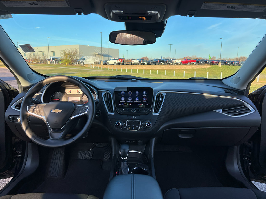 Used 2024 Chevrolet Malibu LT image 20