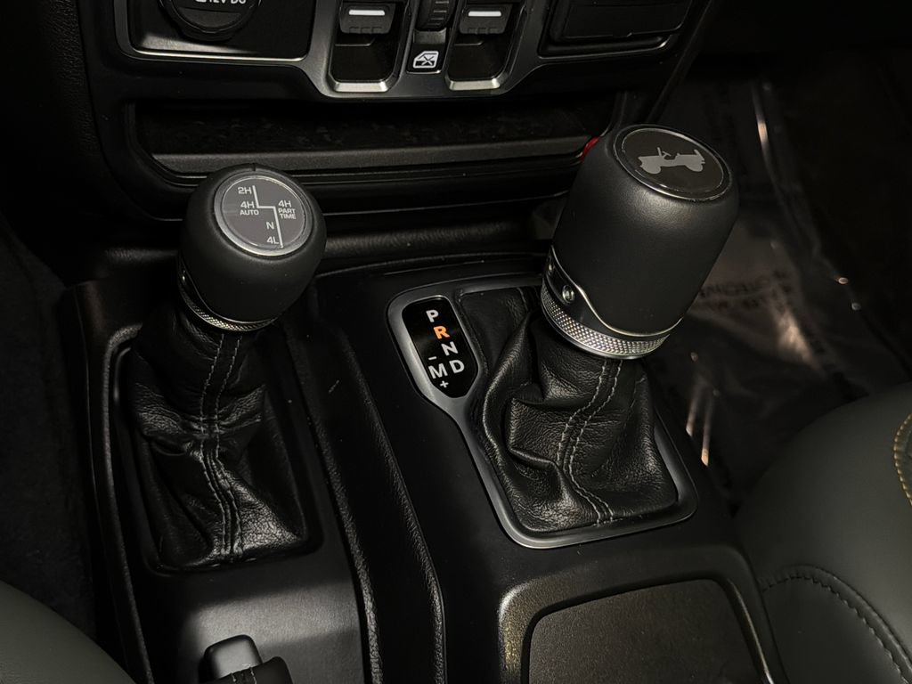 Used 2024 Jeep Wrangler High Altitude AWD/4WD image 33
