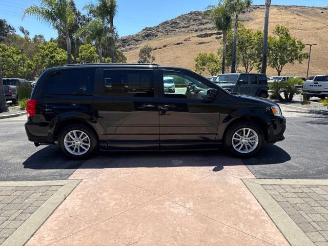 Used 2016 Dodge Grand Caravan SXT FWD image 5