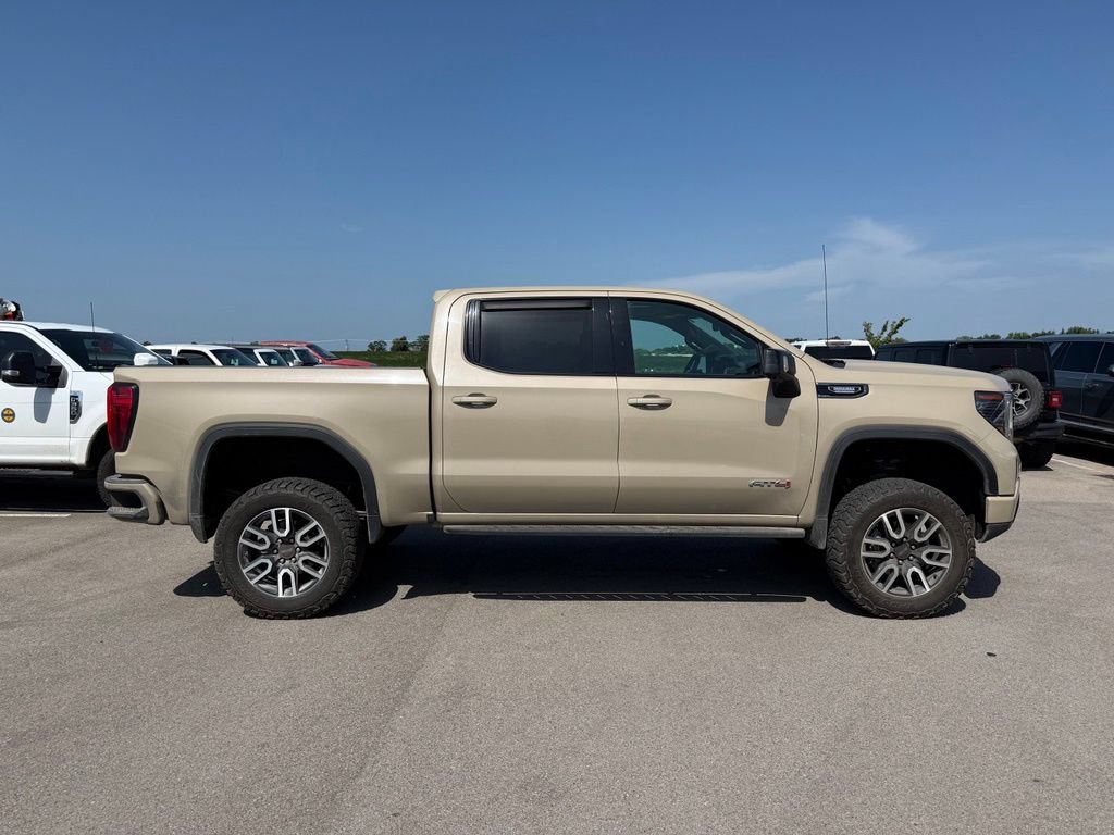 Used 2022 GMC Sierra 1500 AT4 w/ AT4 Preferred Package AWD/4WD image 17