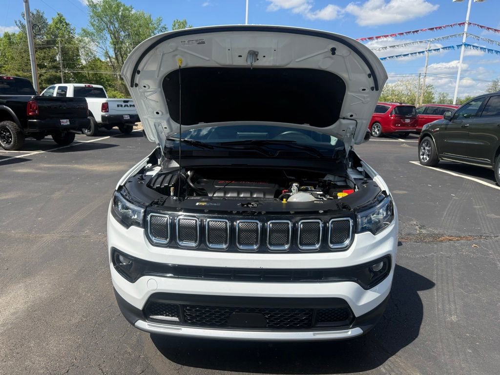 Used 2022 Jeep Compass Limited w/ Sun and Sound Group AWD/4WD image 53