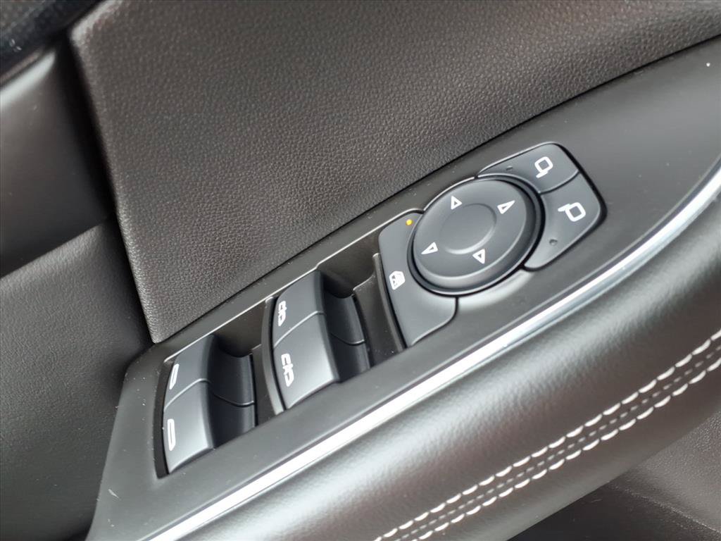 Used 2023 Buick Envision Essence FWD image 16