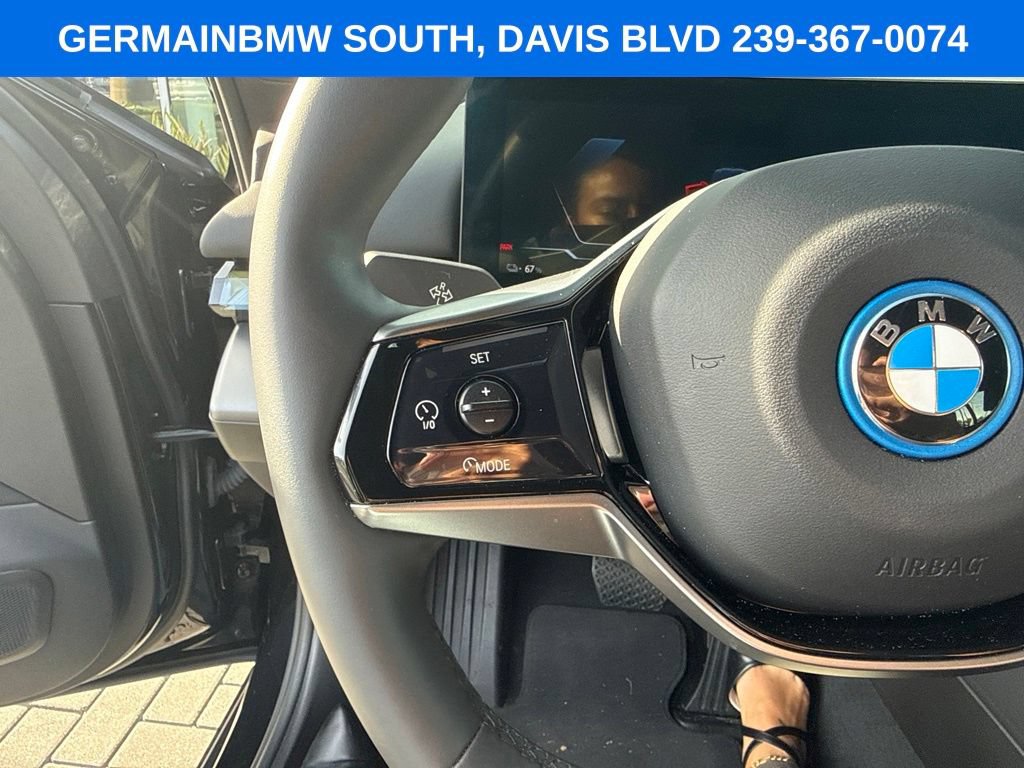 Certified 2024 BMW i5 eDrive40i w/ Premium Package RWD image 11