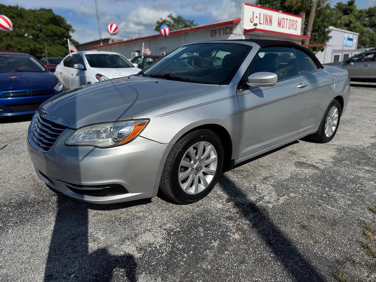 Used 2012 Chrysler 200 Touring image 4