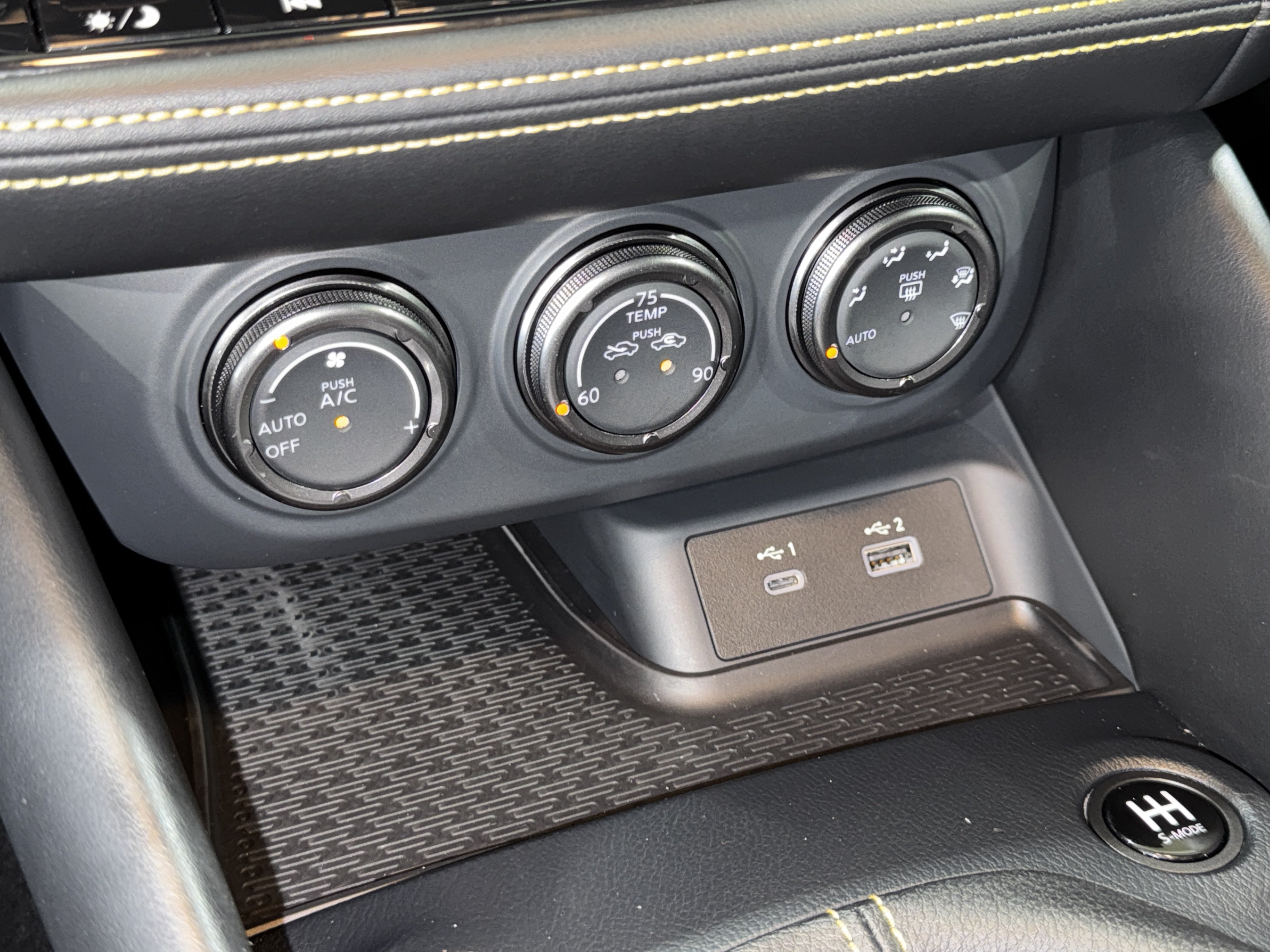 Used 2023 Nissan Z w/ Floor Mat Package (L93) RWD image 24