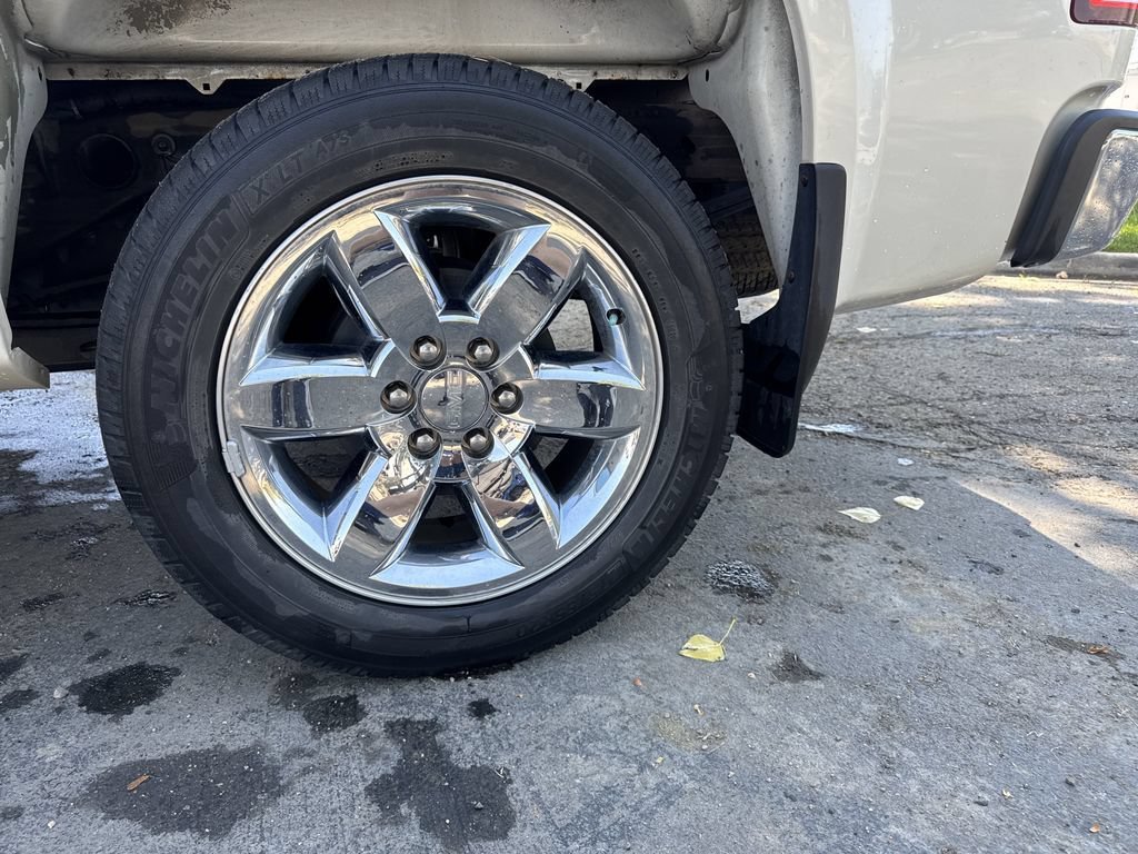 Used 2013 GMC Sierra 1500 SLT w/ SLT White Diamond Edition AWD/4WD image 11