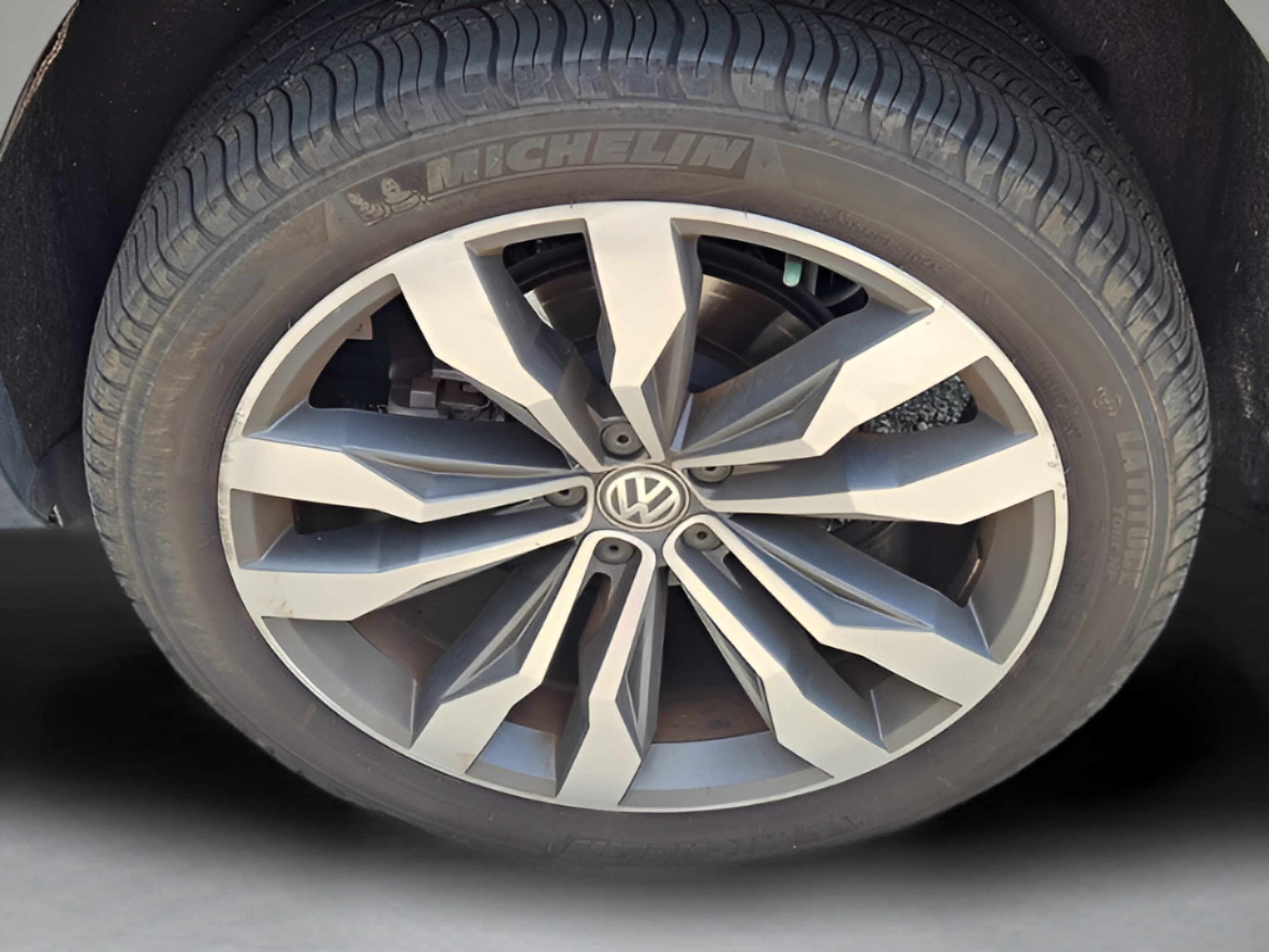 Used 2019 Volkswagen Atlas SEL Premium AWD/4WD image 31