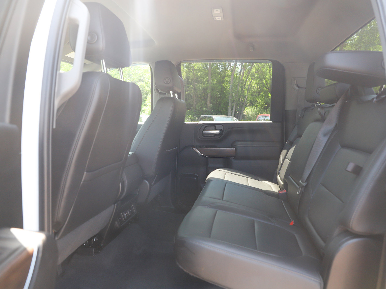 Used 2022 GMC Sierra 3500 SLT w/ X31 Off-Road Package AWD/4WD image 19