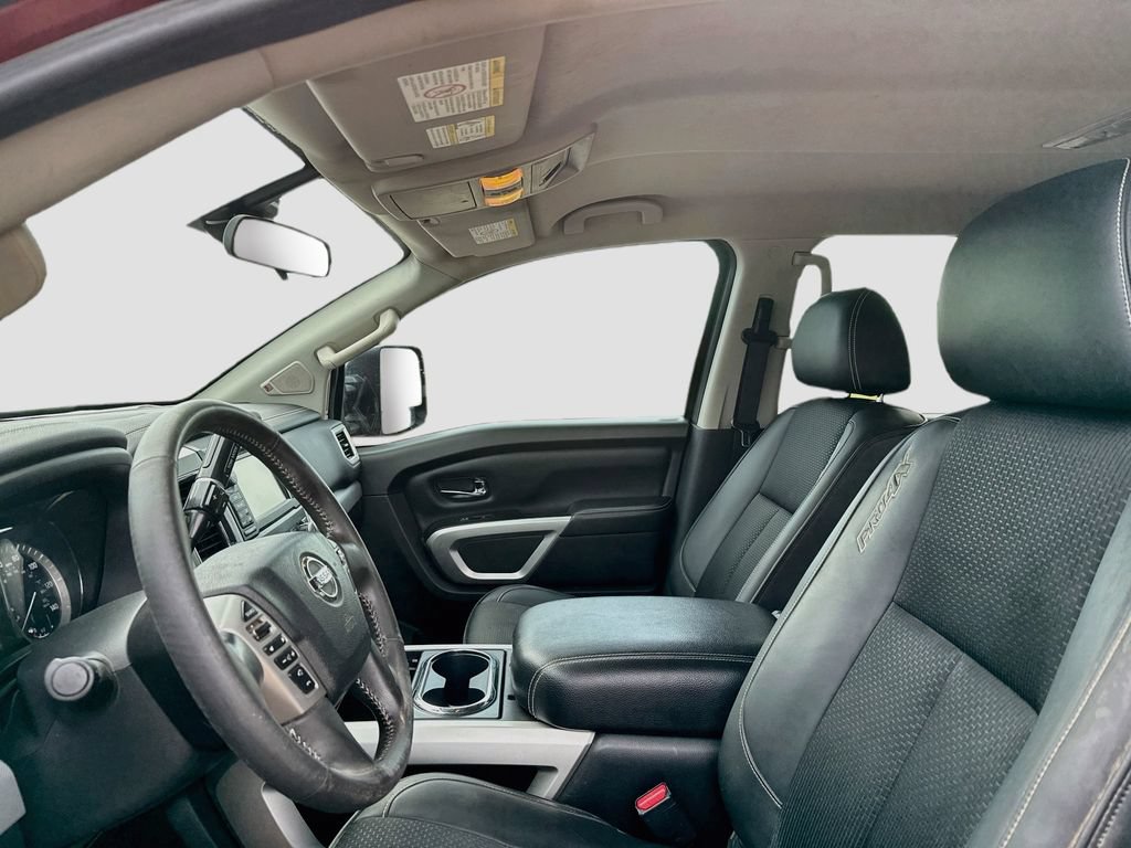 Used 2017 Nissan Titan PRO-4X AWD/4WD image 9