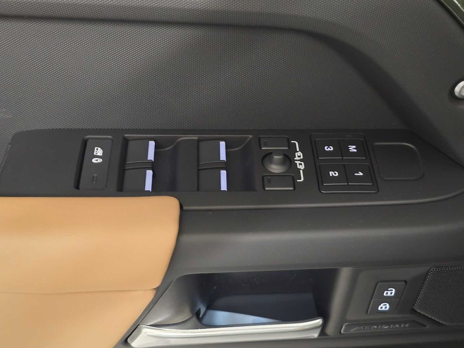 New 2026 Land Rover Defender 130 S AWD/4WD image 24