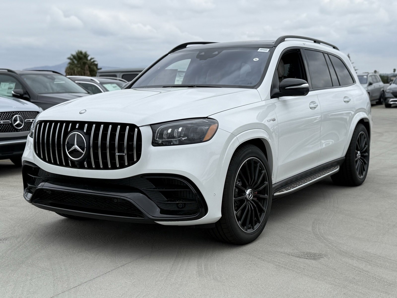 New 2026 Mercedes-Benz GLS 63 AMG 4MATIC image 7